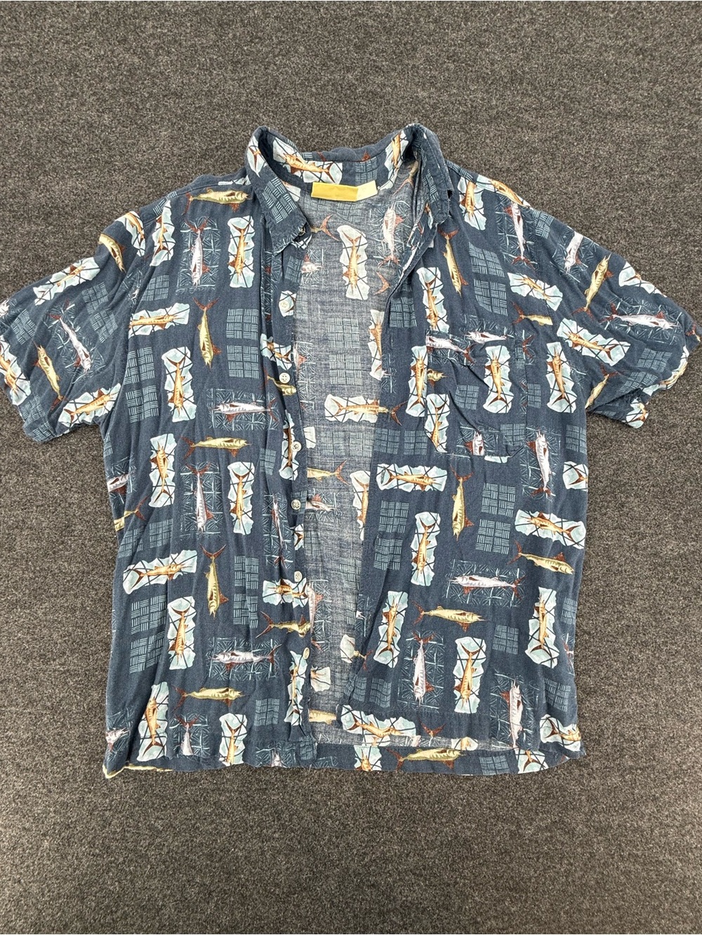 Vintage Men's Navy Blue Short-Sleeve fish Button-Down Shirt